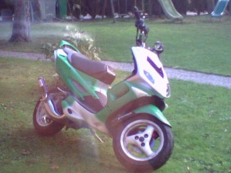 scoot